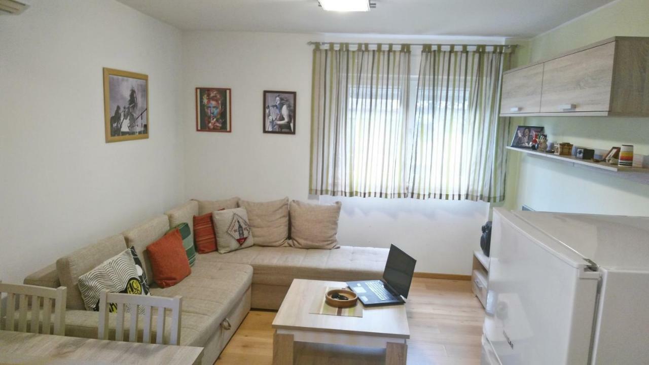 Apartment Romina Pula Bagian luar foto